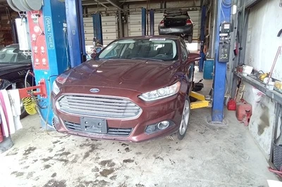 2016 Ford Fusion Automatic Transmission OEM 142K Miles - LKQ436536470 - Image 1 of 3
