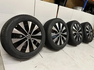 Original Mercedes W447 V300 17“ Winterräder NEU 235/55R17 DOT24 Goodyear V-Klass - Bild 1 von 4