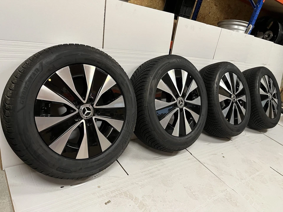 Original Mercedes W447 V300 17“ Winterräder NEU 235/55R17 DOT24 Goodyear V-Klass - Bild 1 von 4