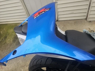 GSXR 600 750 RIGHT SIDE FAIRING - Image 1 of 4