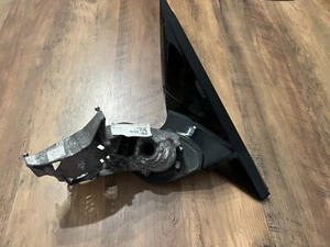 BMW 4 F32 F33 F36 OEM Mirror Base Frame RIGHT Gloss for RHD Cars with Folding - Foto 1 di 10