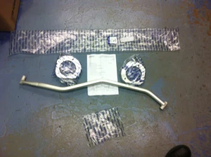 GENUINE VOLVO STRUT BRACE NEW V70 C70 S70 850 PETROL MODELS NEW RHD ONLY***** - Picture 1 of 1