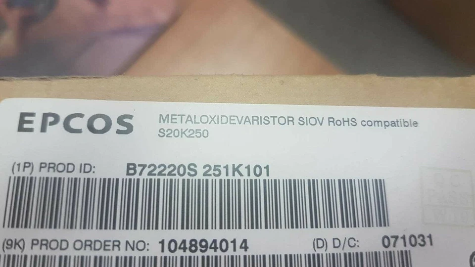 200x EPCOS B72220S251K101 S20K250 VARISTOR 390V 8KA DISC 20MM - Image 1 of 2