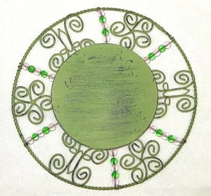 Candelabro Trivet Metal Pintado Verde Cuentas Tamaño 6.5 pulgadas Interior 3.5 pulgadas - Imagen 1 de 4