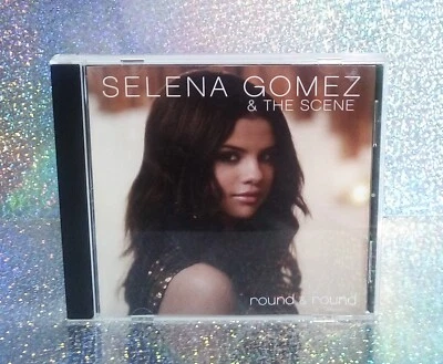 (2-697) «СЕЛЕНА ГОМЕС И СЦЕНА: КРУГЛЫЙ И КРУГЛЫЙ» CD / ПРЕДВАРИТЕЛЬНО УСЛЫШАННЫЙ / 2010 / POP - Изображение 1 из 4