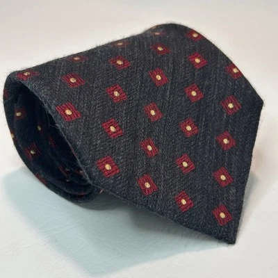 Corbata de cuello de diseñador para hombre de hoy, gris oscuro y rojo geométrico de lana y seda vintage Foto 1 de 4