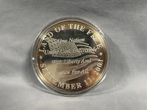 5oz .999 Fine Silver September 11, 2001 New York Twin Towers Round, 9/11 America - Picture 1 of 4