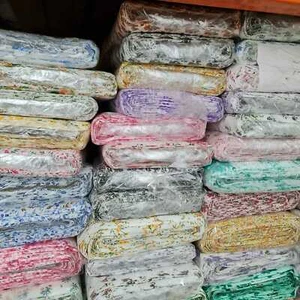 100% Print Cotton Ditsy Floral Fabric Dress Craft Quilting Material By Meter 44" - Picture 1 of 68
