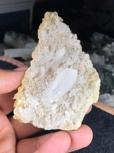 690 Carats Very Unique Quality Bunches Quartz Crystals Specimen Damage Free @Pak - Picture 1 of 7