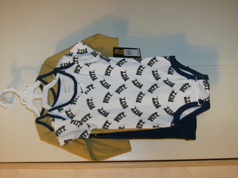 NIKE NCAA Pittsburg 2 Tops 1 Pants Outfit 3 Pcs Boys Sports NWT Cover