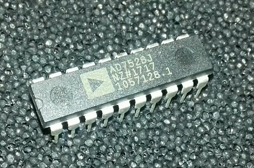 1pcs AD7528JNZ dual 8-bit digital/analog converter ROHS - Bild 1 von 1