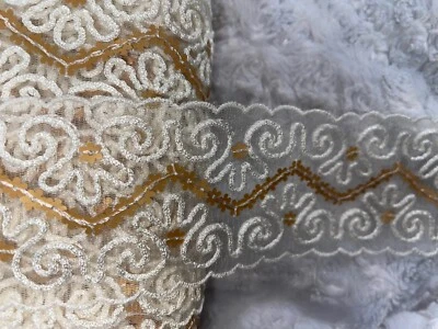 3 yards cream embroidered venise gimp trim with gold flower sequins 2.5" wide - Image 1 of 2