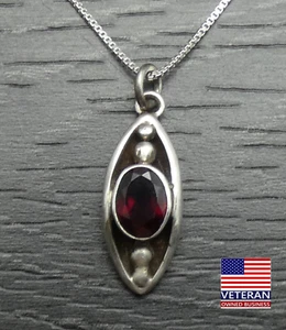 Vintage Sterling Silver Southwestern Red Pendant Box Chain Necklace 19 inches - Picture 1 of 11