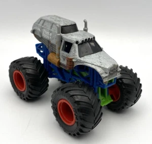 Spin Master Monster Jam Trucks Double Decker Monsters Diecast Truck 1:64 Toy - Picture 1 of 8