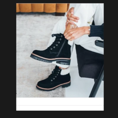 AquaDiva Sola Boots 10 Black Suede Faux Fur Combat Water Resistant 5.5 EU 36 NEW - Image 1 of 4