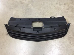2007-2009 Saturn Aura Grille Assembly Insert Black, GM Part # 1200599 - Picture 1 of 5