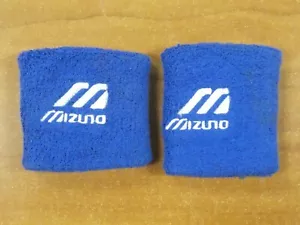 Paar gebrauchte Nomar Garciaparra USA Baseball Armbänder - Bild 1 von 2