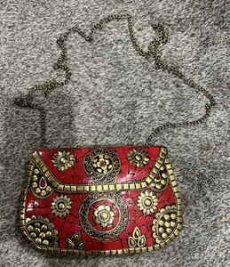 Borsa a tracolla cocktail pochette metallo rosso/oro mosaico Kraft antico - Foto 1 di 18