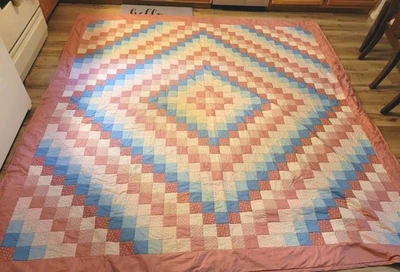 Edredón casero rosa patchwork tamaño king 101"x97" Foto 1 de 4