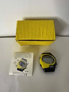 LCD Reloj de Pulsera Reloj Unisex Fecha Mc Donald's Años 90 Vintage Sin Correa AMARILLO - Imagen 1 de 4