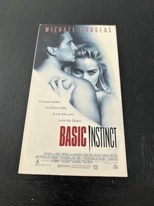Basic Instinct VHS 1992 Michael Douglas VG - Picture 1 of 4