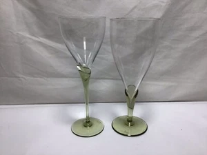 II30 Vintage Thin Stemmed Hand Blown Wine Glasses For Adults Set of Two - Picture 1 of 6