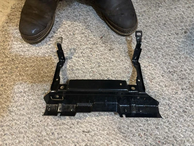 Soporte de montaje de bolsa de aire 1997-2001 Jeep Cherokee XJ tablero lateral del pasajero 5511546AB Foto 1 de 4