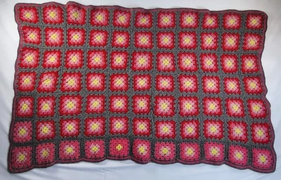 Manta afgana hecha a mano patrón cuadrado multicolor ganchillo tejido aprox 53"X33" Foto 1 de 4