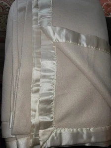 Fleece Ribbon Trimmed Blanket Double Size(new) - Picture 1 of 1