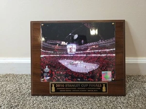 2010 Stanley Cup Finals . Opening Ceremony . Wall Plaque Chicago Vs Philadelphia - Picture 1 of 4