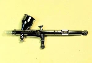 Modelers Airbrush Sagud W-180 (Master G-444) Double Action Pro-Airbrush - Picture 1 of 4