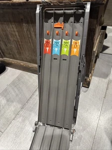 HOT WHEELS 4 LANE RACEWAY 6 FT. FOLDING PORTABLE RACE TRACK 2006 MATTEL K4321 - Picture 1 of 7