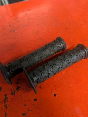 USEDED  SCHWINN PREDATOR GRIPS  BLACK BMX LOGO FLANGE**FREE SHIPPING"" - Image 1 of 4