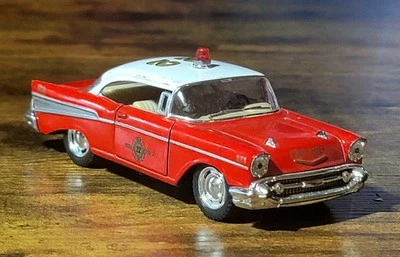 KiNSMART Red Fire Chief 1957 Chevrolet Bel Air Pull-Back Car No. 22 Scale 1:40 - Image 1 of 4