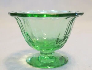 Fostoria 2374 Grüne Nuss Tasse/Salz Dip/Kelle(n) - Bild 1 von 4