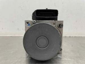 2017-2019 Toyota Highlander Anti-Lock Brake Pump Assembly VIN A & Z Oem - Picture 1 of 4