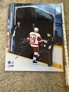 Steve Yzerman Detroit Red Wings 16x20 Last Step Photo NHLPA HG23206 - Picture 1 of 4