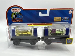 Nuovo Thomas & Friends vagone ferroviario in legno per acquario con squalo e polpo - Foto 1 di 4