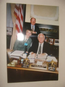 Foto istantanea non datata governatore dell'Illinois George Ryan (ora ex-felon) - Foto 1 di 1