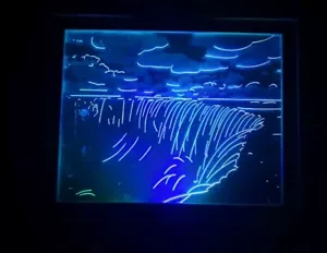 Beleuchteter Bilderrahmen mit Wasserfall LED Schwarz 30x30cm, wechselnde Farbe - Bild 1 von 6