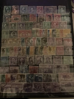 1.200 sellos usados de Estados Unidos todos diferentes años 1800 - 2021. Muy fino. 1 céntimo para siempre Foto 1 de 4