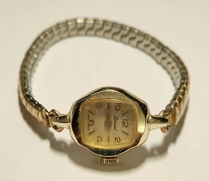 Vintage Woman's Dorset Watch Gold - Picture 1 of 5