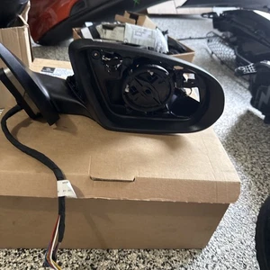 2016-2022 New Mercedes GLC300 X253 Right  Side View Mirror Black Housing - Picture 1 of 8