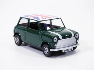 MINI COOPER classic vert british & drapeau anglais 1/36 - Imagen 1 de 6