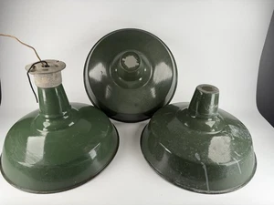 Gasolinera industrial de porcelana de 16" con luz de granero vintage (juego de 3) - Imagen 1 de 12