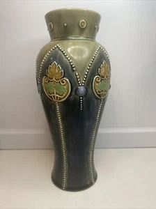 Antico vaso floreale Royal Doulton ceramica smaltata gres porcellanato (verde e blu) C1925 - Foto 1 di 13