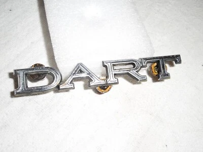 MoPar 70 Dodge Dart cromo guardabarros emblema OEM P/N 2901891 Foto 1 de 4