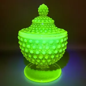 Fenton Glass Vaseline Topaz Opalescent Hobnail Covered Candy Dish Bowl 7" - Picture 1 of 12