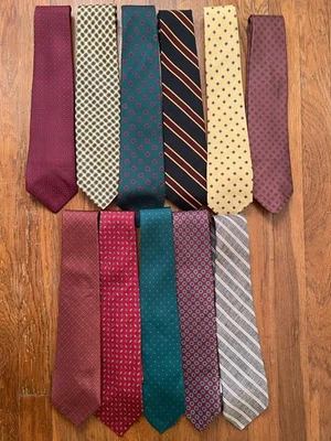 Lote de 11 Fabricantes Vintage BROOKS BROTHERS-100% Seda-EUA 54-57” MUITO BOM! - Imagem 1 de 4