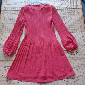 Vestido plisado fucsia Maje Rockstar talla UK 8 - Imagen 1 de 14